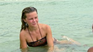 Julia, Survivor 32