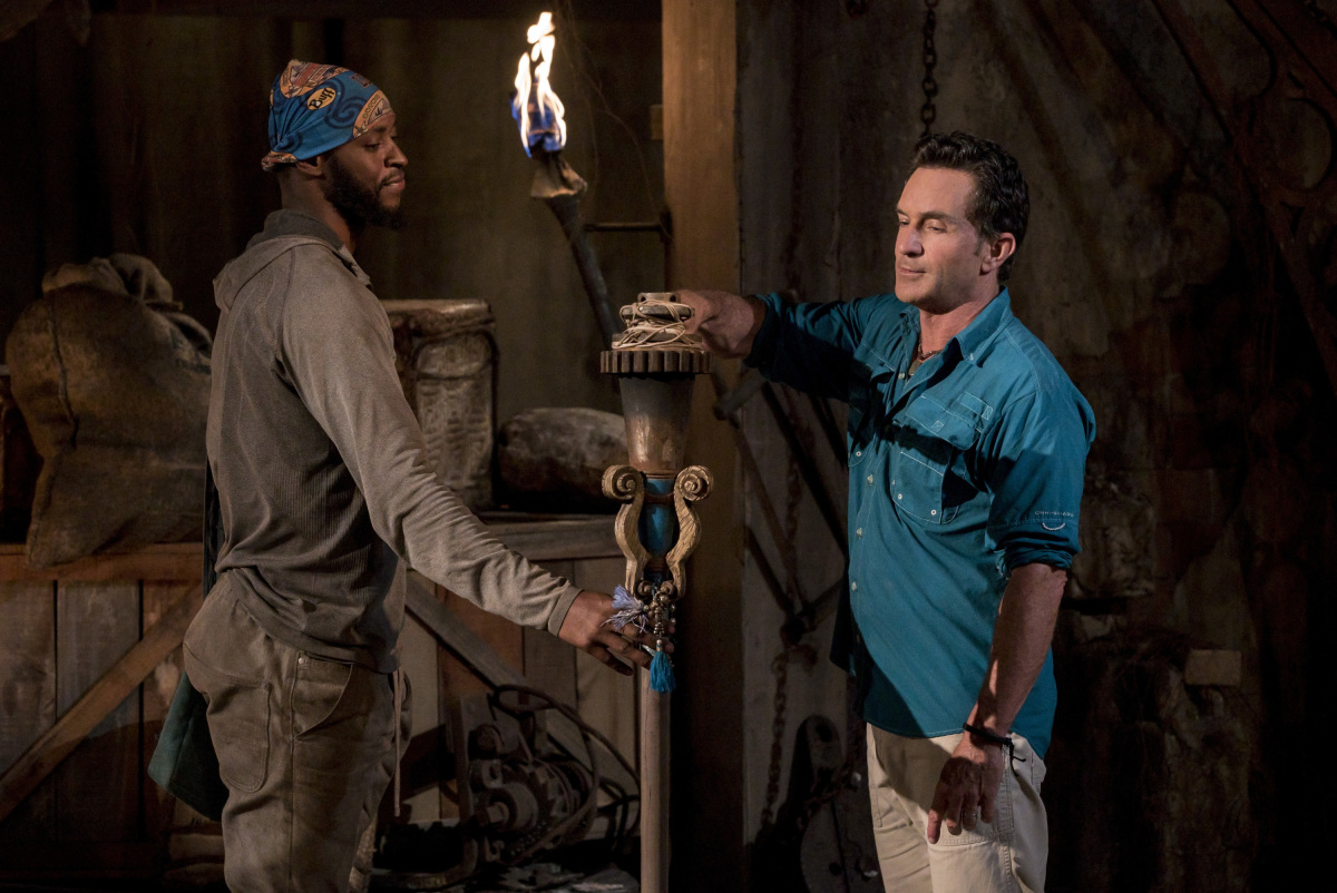 "I Don't Like Having Snakes Around" - Jeff Probst extinguishes Alan Ball's torch at Tribal Council on the fourth episode of SURVIVOR 35, themed Heroes vs. Healers vs. Hustlers, airing Wednesday, October 18 (8:00-9:00 PM, ET/PT) on the CBS Television Network. Photo: Robert Voets/CBS Ã?Â©2017 CBS Broadcasting Inc. All Rights Reserved